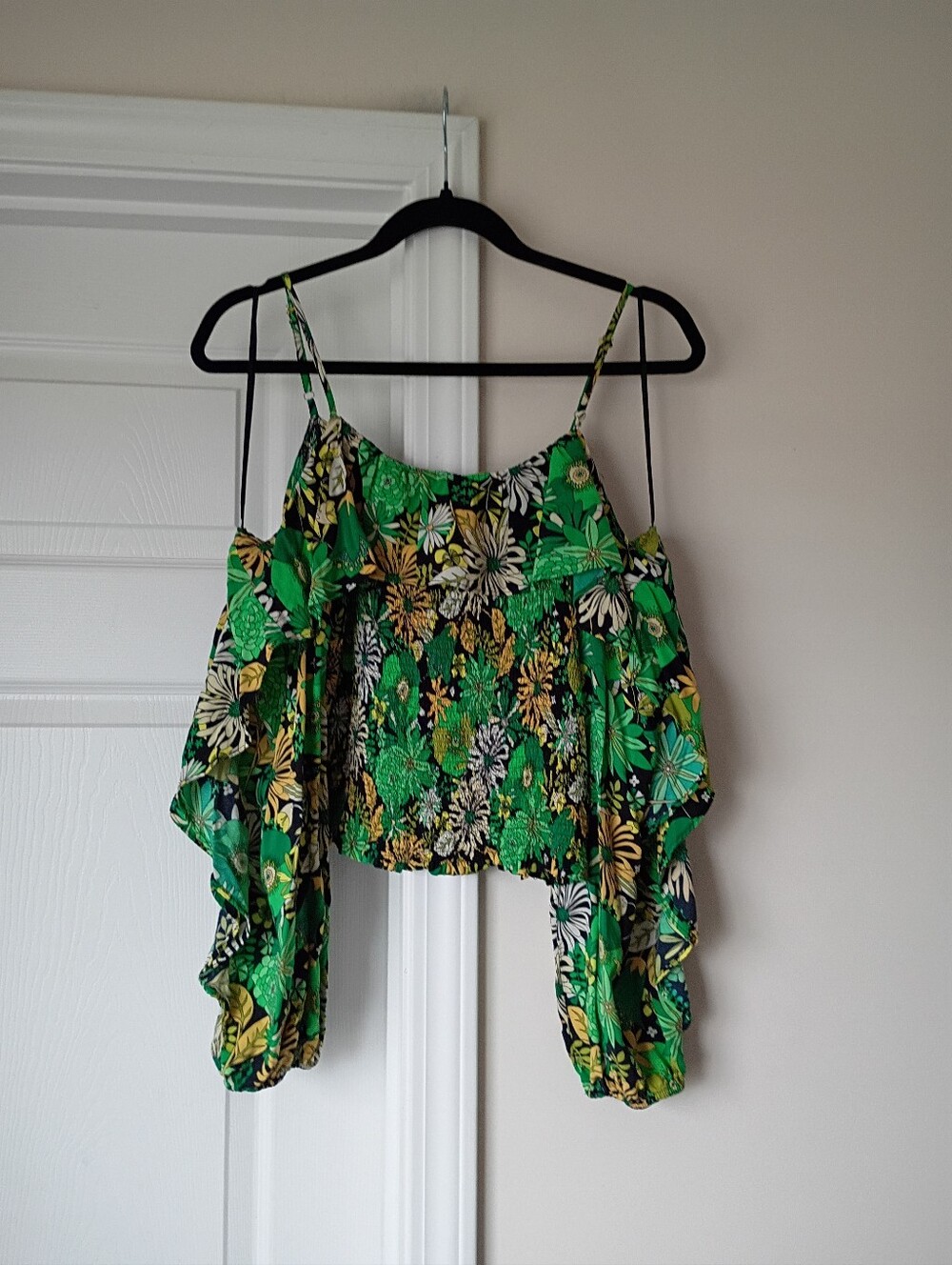 Tropical Plant Print Flowy Top INC size m